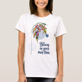 Blumeninspiration mit Beeren T-Shirt (Vorderseite)