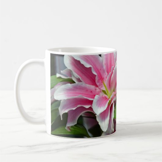 Blumenkaffee-Tasse der rosa Stargazerlilie Kaffeetasse (Links)