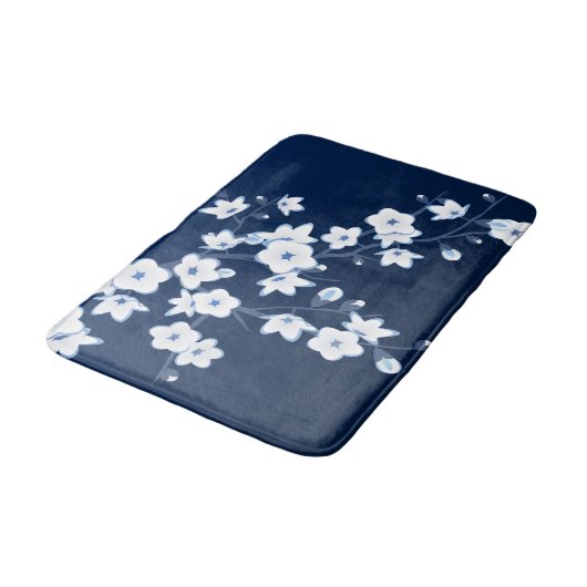 Blumenkirsche Blüten Dunkelblau Weiß Badematte (Schrägansicht)