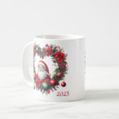 Blumenkranz in Herzform - Weihnachtsmann Kaffeetasse (Vorderseite Links)