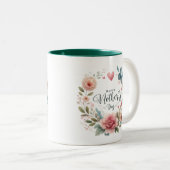 Blumenkranz mit Schmetterling, glücklicher Muttert Zweifarbige Tasse (VorderseiteRechts)