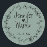 Blumenkraut Personalisiert grün Runder Aufkleber<br><div class="desc">Ein süßes Ende zu einem neuen Anfang personalisiert sich mit Namen,  Datum und handgezeichnet Blume. Melde mich,  wenn du Hilfe brauchst oder spezielle Wünsche hast.</div>