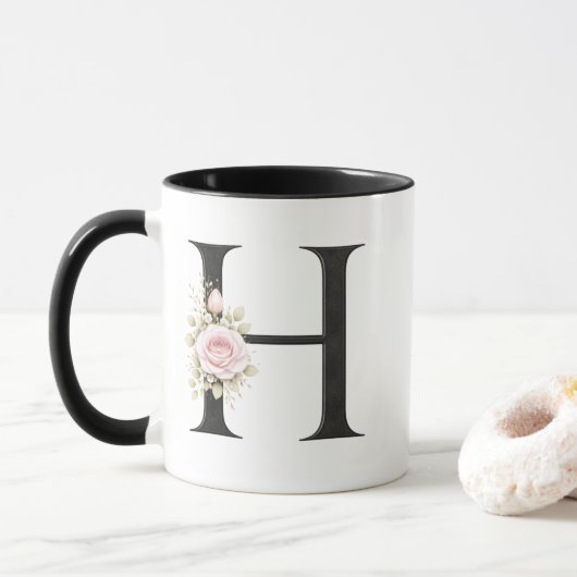 Blumenletter H Monogramm | Elegantes Anfangsbuchst Tasse (Mit Donut)