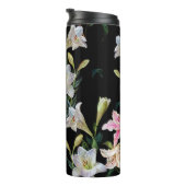 Blumenlilien: Schwarzes Hintergrundbild Thermosbecher (Nach rechts gedreht)