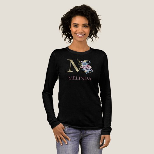 Blumenmonogramm M Name  Tri-Blend Shirt (Volle Vorderseite)