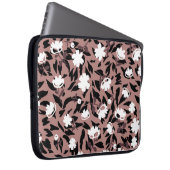 Blumenmuster auf Leopardenhintergrund. Laptopschutzhülle (Vorne Rechts)