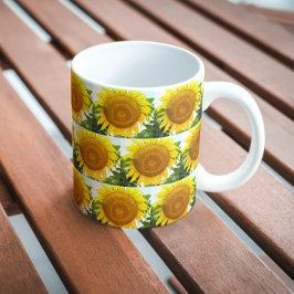 Blumenmuster aus Gelbblütenmuster Tasse