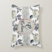 Blumenmuster: Ein Atemberaubendes Wasserfarbmuster Dekokissen (Vorderseite(Vertikal))