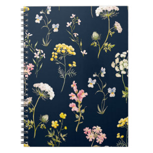 Blumenmuster in Aquarellfarbe, zarte Blume Notizblock