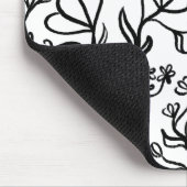 Blumenmuster in Schwarz und Weiß Mousepad (Ecke)