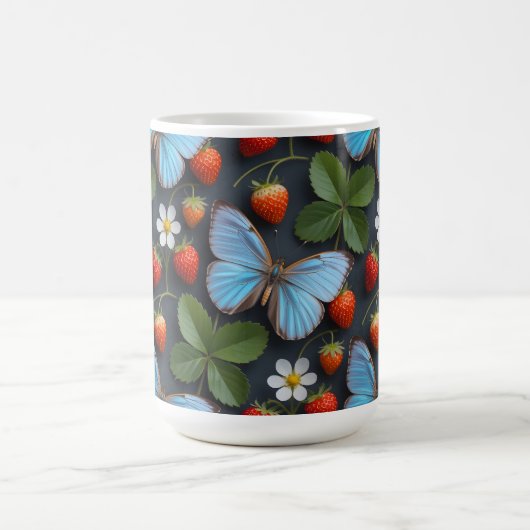 Blumenmuster mit blauen Morpho-Schmetterlingen Kaffeetasse (Mittel)