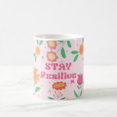 Blumenmuster mit bleibe positivem Text Kaffeetasse (Mittel)
