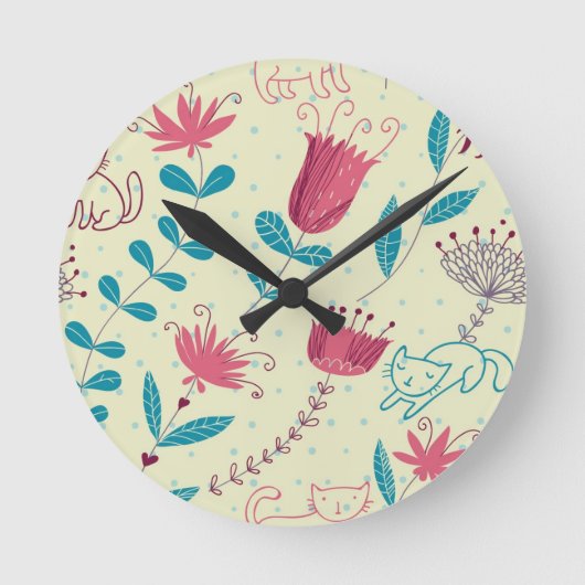 Blumenmuster mit Cartoonkatzen Runde Wanduhr (Vorderseite)