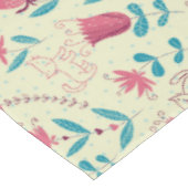 Blumenmuster mit Cartoonkatzen Tischdecke (Schrägansicht)