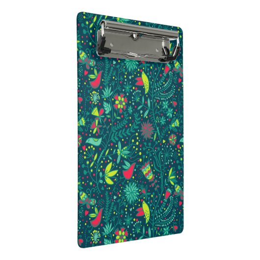 Blumenmuster mit Cartoonvögeln Mini Klemmbrett (Schrägansicht)