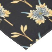 Blumenmuster mit gelben Blumen Tischdecke (Schrägansicht)