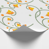 Blumenmuster mit orangefarbener und gelber Blume Geschenkpapier