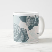 Blumenmuster mit Rose Jumbo-Tasse (Vorderseite Rechts)