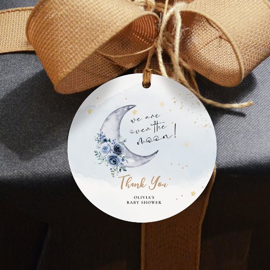 Blumenmuster über der Mond-Babydusche Geschenkanhänger