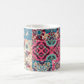 Blumenmuster: Vintages kariertes Muster. Kaffeetasse (Mittel)