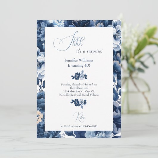 Blumennagel Blaue Wasserfarbe Überraschung Geburts Einladung (Stehend Vorderseite)