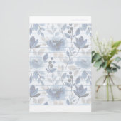 Blumennavy blaues Schreibpapier mit gestrichenem P Briefpapier (Stehend Vorderseite)