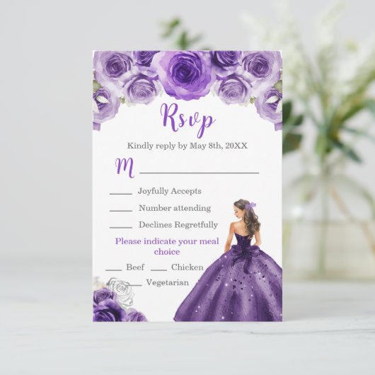 BlumenPrinzessin in einer dunklen Lila Dressurwahl RSVP Karte (Stehend Vorderseite)