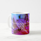 Blumenrosa Lila Lilies Happy Quote Tasse (Vorderseite Links)