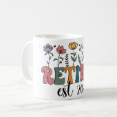 Blumenruhestand Est ermüdet. 2024 Wildblumen Kaffeetasse (Vorderseite Links)