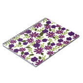 Blumenspiralpapier mit Lila Blooms Notizblock (Linke Seite)