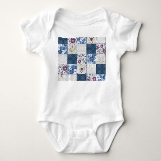 Blumenspitze: Patchwork Nahtloser Hintergrund. Baby Strampler (Vorderseite)