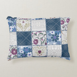 Blumenspitze: Patchwork Nahtloser Hintergrund. Dekokissen