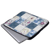 Blumenspitze: Patchwork Nahtloser Hintergrund. Laptopschutzhülle (Vorne Knopf)