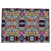 Blumenstickermuster mit schönen Blume Große Geschenktüte (Rückseite)