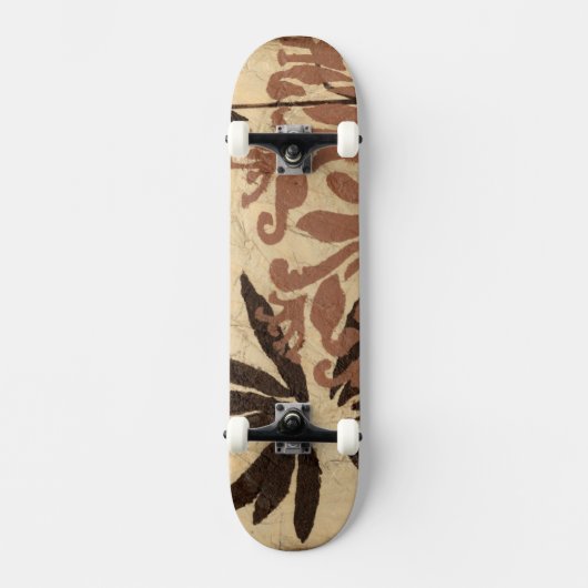 Blumenstil-Design mit tönernen Blätter Skateboard (Vorderseite)