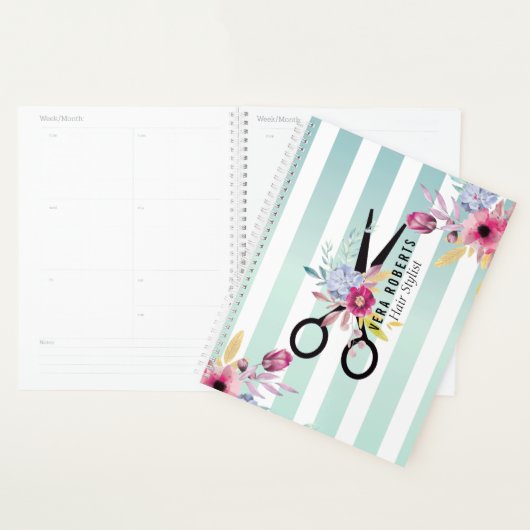 Blumenstrauß der Haare Goldschere & Schönheitssalo Planer (Anzeige)