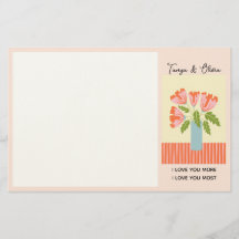 Blumenvasendesign in Rosa und Grün