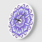 Blumenviolette Mandala. Große Wanduhr (Winkel)