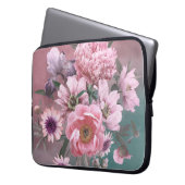 Blumenvorlage. Schöne Blume, Torfbäume und Iris Laptopschutzhülle (Vorderseite Links)