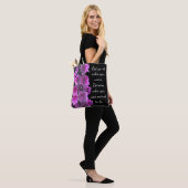 Blumenzettel Tasche (Am Model)