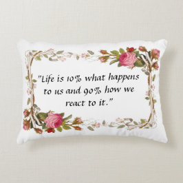 "Blumenzitate: elegant besticktes Kissen .