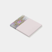 Blumige farbenfrohe abstrakte Fraktale mit Rosa un Post-it Klebezettel (angewinkelt)