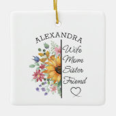 Blumiger benutzerdefinierter Name & Text Ehefrau M Keramikornament (Vorderseite)