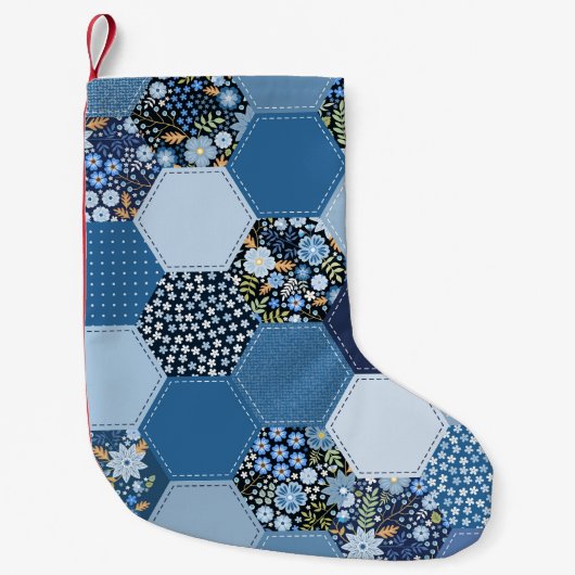 Blumiges, Denim-Patchwork: blaues Muster. Kleiner Weihnachtsstrumpf (Vorderseite)