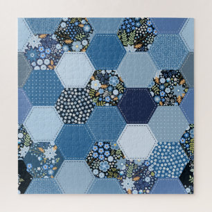 Blumiges, Denim-Patchwork: blaues Muster. Puzzle