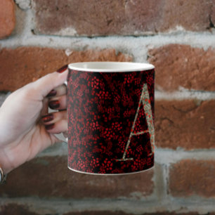 Blumiges Elegantes Klassisches Monogramm A rot mit Kaffeetasse