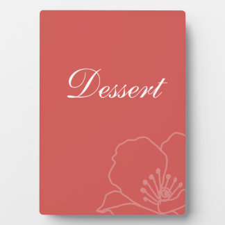 Blumiges Hochzeitsdessert-Schild rote und rosa Moh Fotoplatte