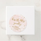 Blush and Gold Brautparty Küssen Sie die Miss Good Geschenkanhänger (Beispiel)