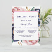 Blush and Navy Blue Peony Probe Dinner Einladung (Stehend Vorderseite)