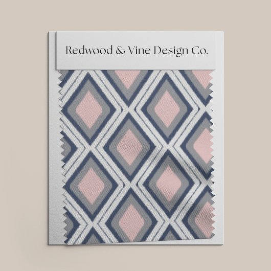 Blush and Navy Diamond Ikat Muster Stoff